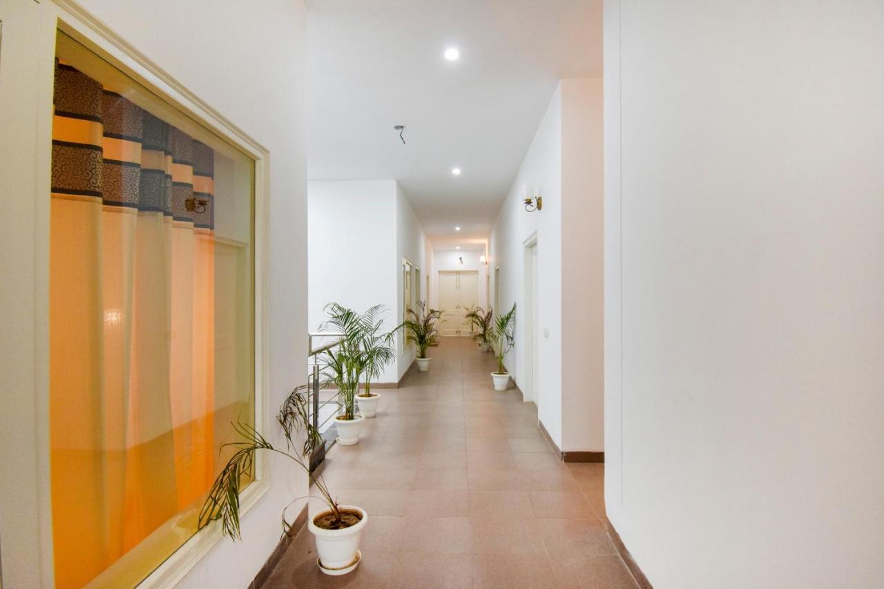 Oyo 75460 Sky High Residency Ludhiana Exterior foto