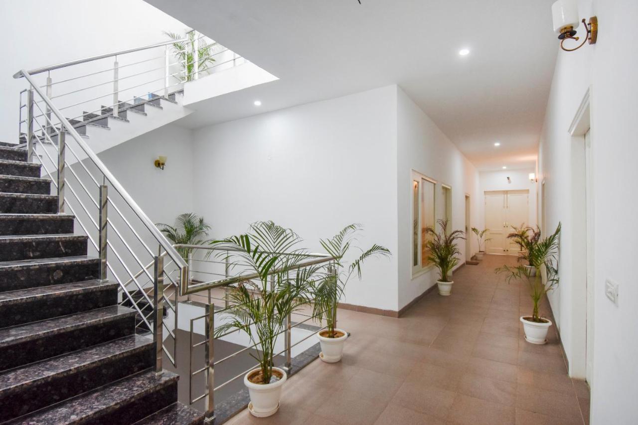 Oyo 75460 Sky High Residency Ludhiana Exterior foto