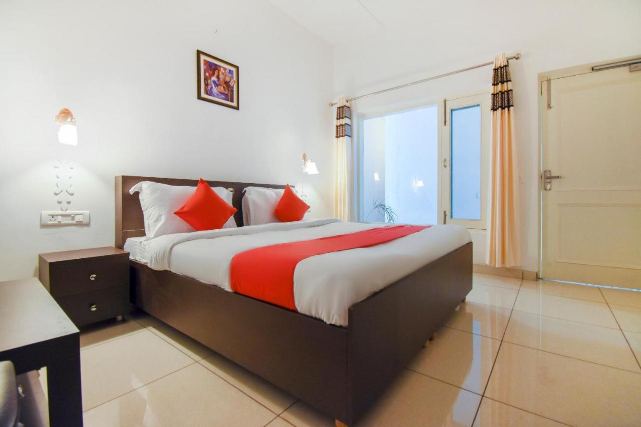 Oyo 75460 Sky High Residency Ludhiana Exterior foto