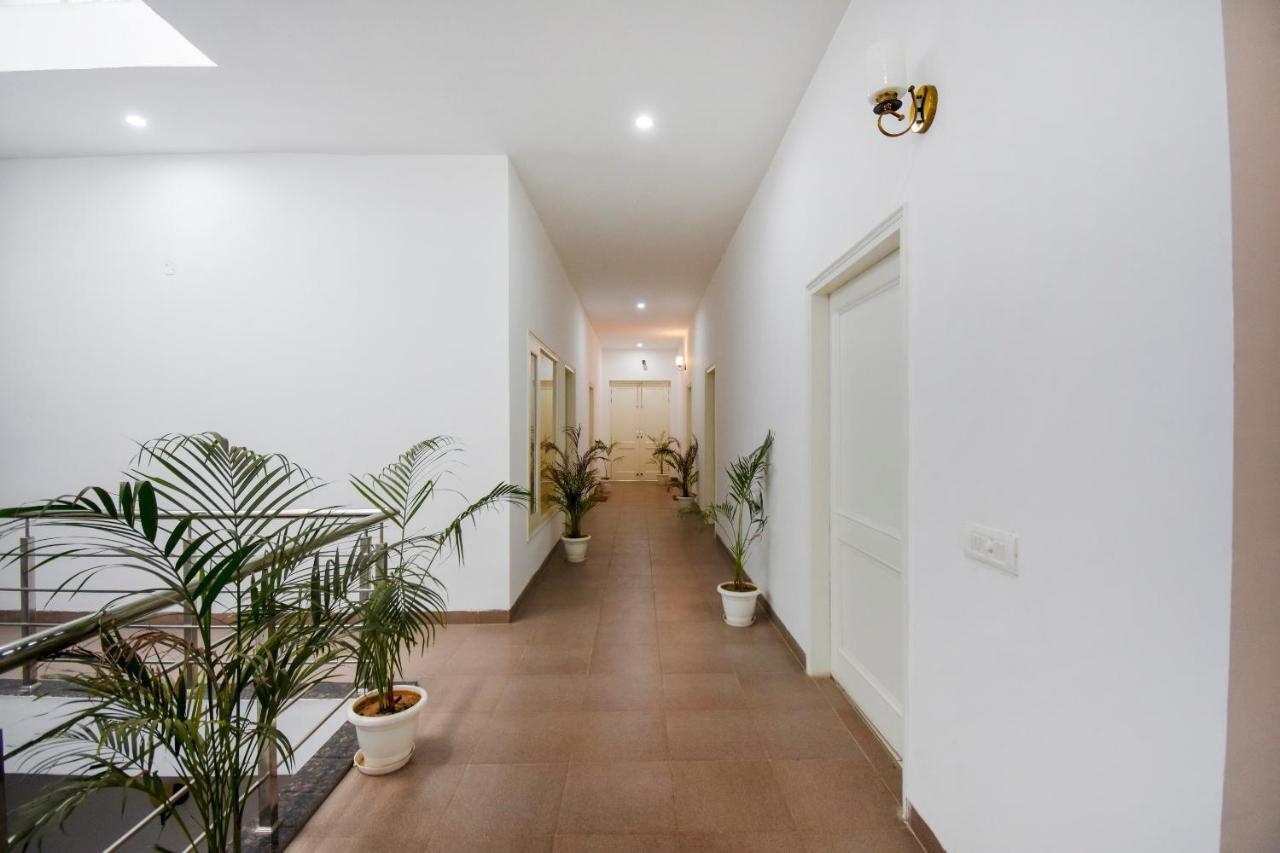 Oyo 75460 Sky High Residency Ludhiana Exterior foto
