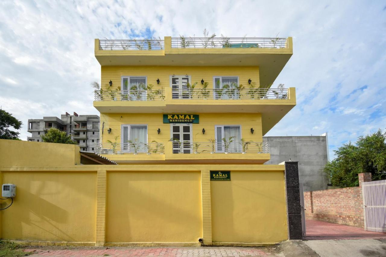 Oyo 75460 Sky High Residency Ludhiana Exterior foto